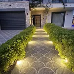 Kalinda Your Private Sheltered Luxury With Pool Minutes Away From Airport * 达拉曼
