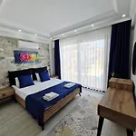 别墅 Kalinda Your Private Sheltered Luxury With Pool Minutes Away From Airport *
