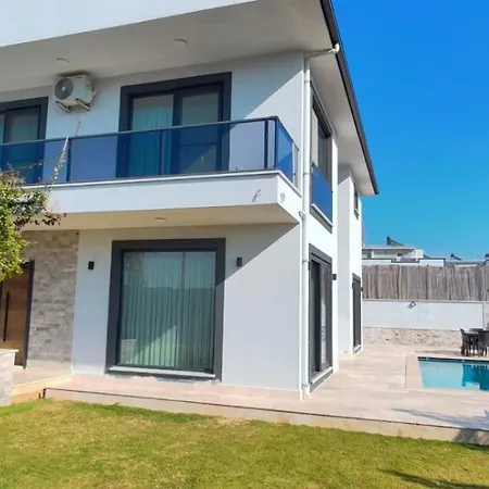 Kalinda Close To Airport *