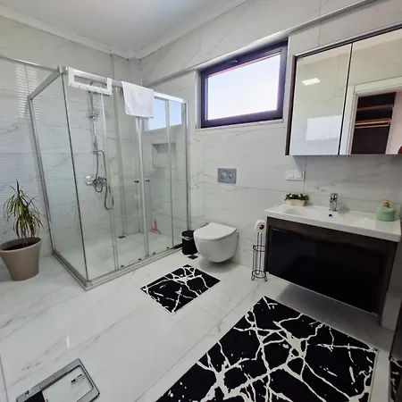 Kalinda Your Private Sheltered Luxury With Pool Minutes Away From Airport Villa *