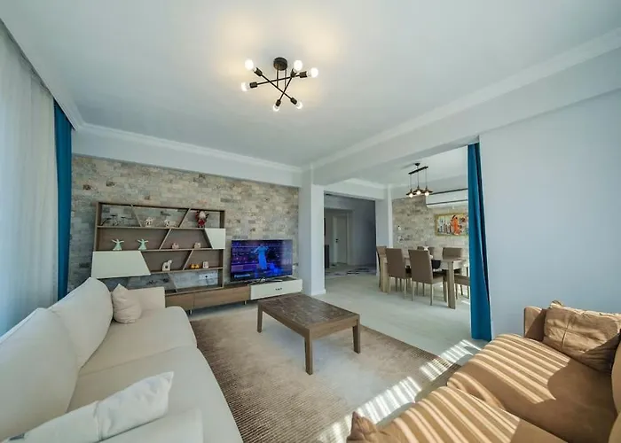 Kalinda Close To Airport Vilă