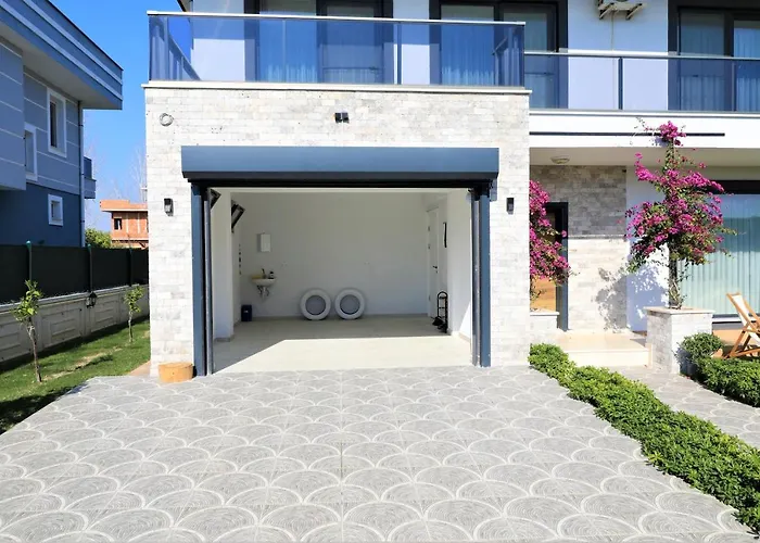 Kalinda Close To Airport וילה דלמן
