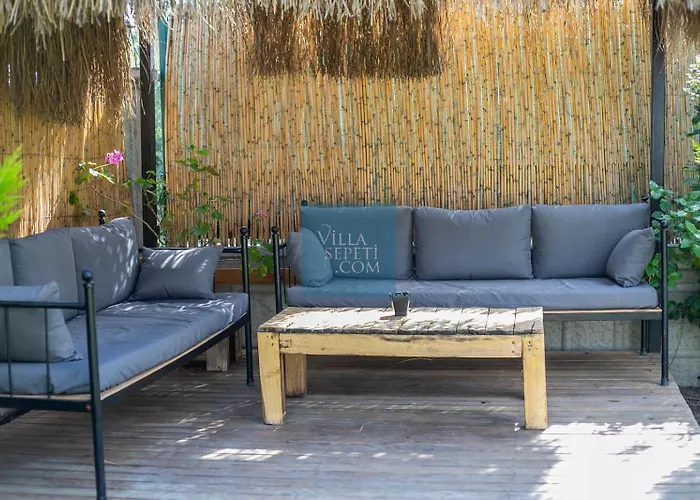 Kalinda Close To Airport Vilă