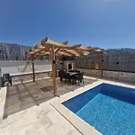 Kalinda Your Private Sheltered Luxury With Pool Minutes Away From Airport Villa