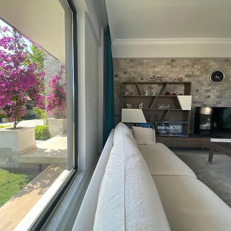 Kalinda Close To Airport *