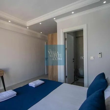 Kalinda Close To Airport דלמן