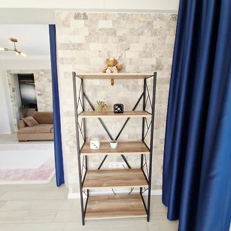 Kalinda Your Private Sheltered Luxury With Pool Minutes Away From Airport Willa Dalaman