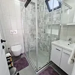 Kalinda Your Private Sheltered Luxury With Pool Minutes Away From Airport
