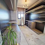 Kalinda Your Private Sheltered Luxury With Pool Minutes Away From Airport ダラマン