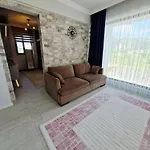 ヴィラ Kalinda Your Private Sheltered Luxury With Pool Minutes Away From Airport