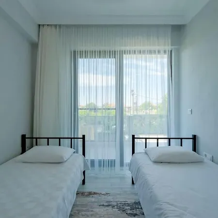 Kalinda Close To Airport *