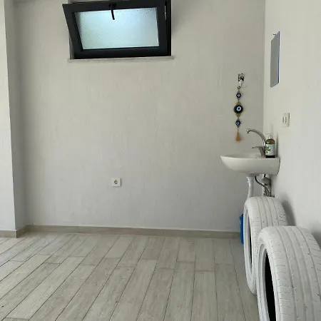 Kalinda Close To Airport Vila *