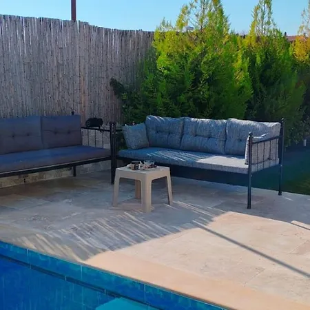 Vila Kalinda Close To Airport