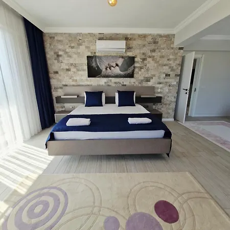 Kalinda Your Private Sheltered Luxury With Pool Minutes Away From Airport Vilă *