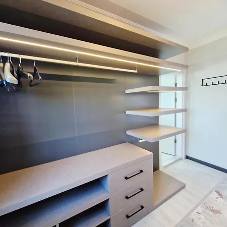 Kalinda Your Private Sheltered Luxury With Pool Minutes Away From Airport *