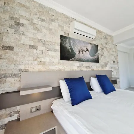Kalinda Your Private Sheltered Luxury With Pool Minutes Away From Airport