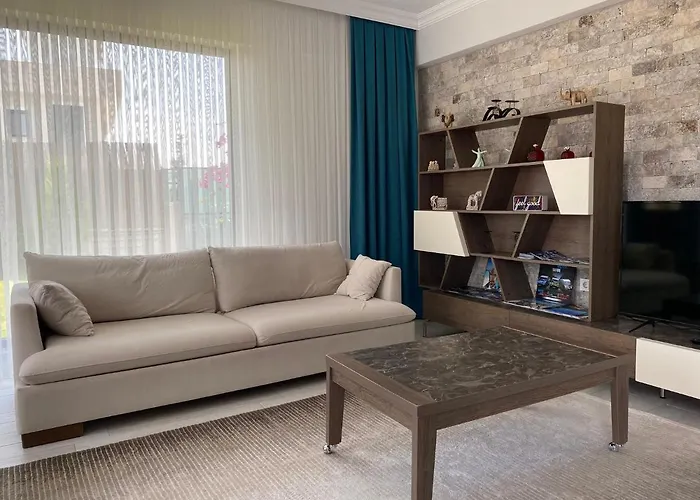 Kalinda Close To Airport Villa *