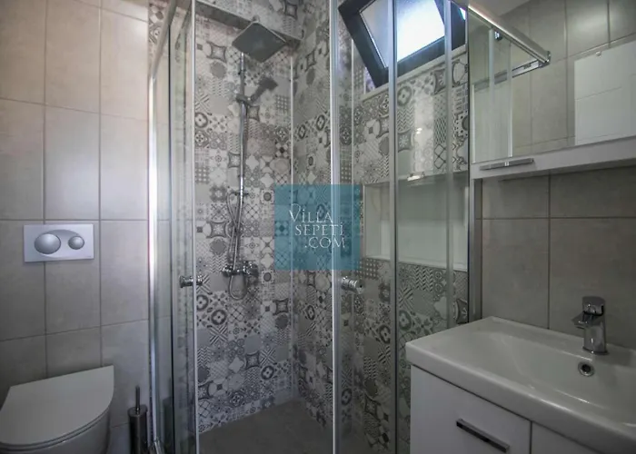 Kalinda Close To Airport *